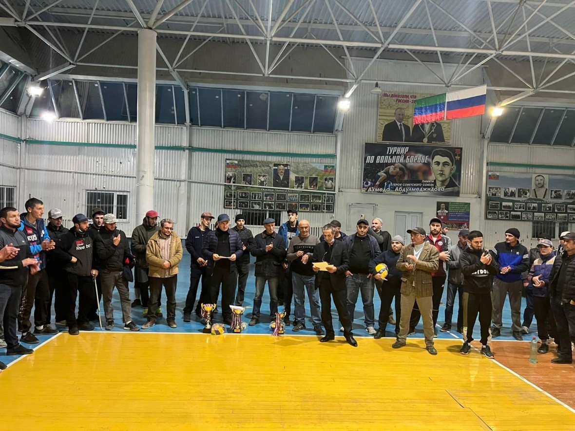 Прошёл открытый чемпионат Чародинского района по волейболу среди мужских команд